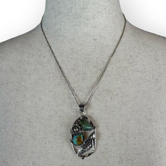 American Vintage Jewelry - Vintage Y2K Sterling Silver Turquoise Jade Oval Native American Pendant Necklace